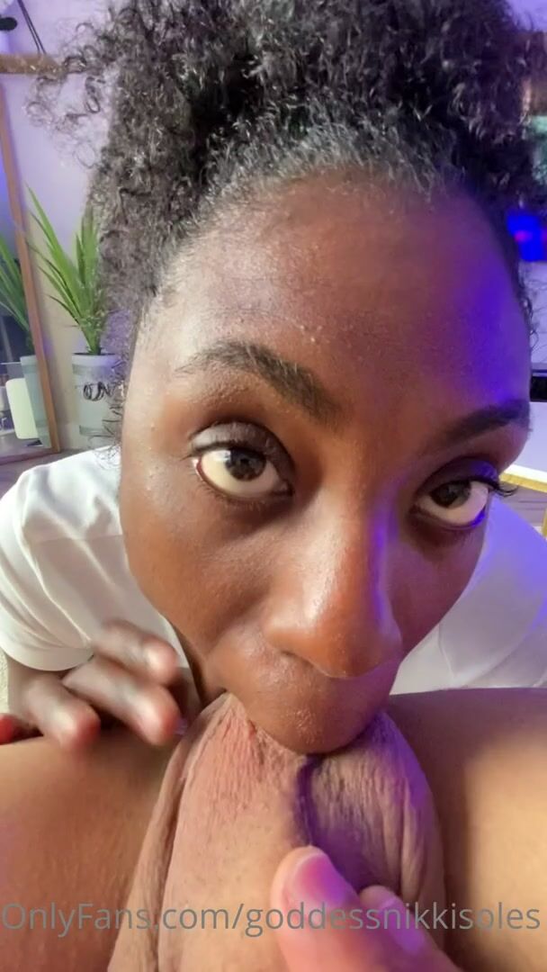 the way she worships those balls though ????????