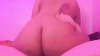 Black Chicks and White Dicks: Bouncing my huge ass on my boyfriend’s BWC - OF : aellamulatto #4