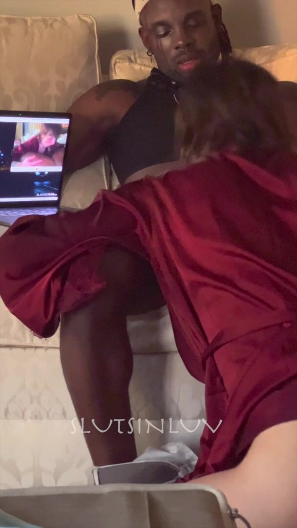 slobbering over than climbing onto his bbc after a halloween party ????